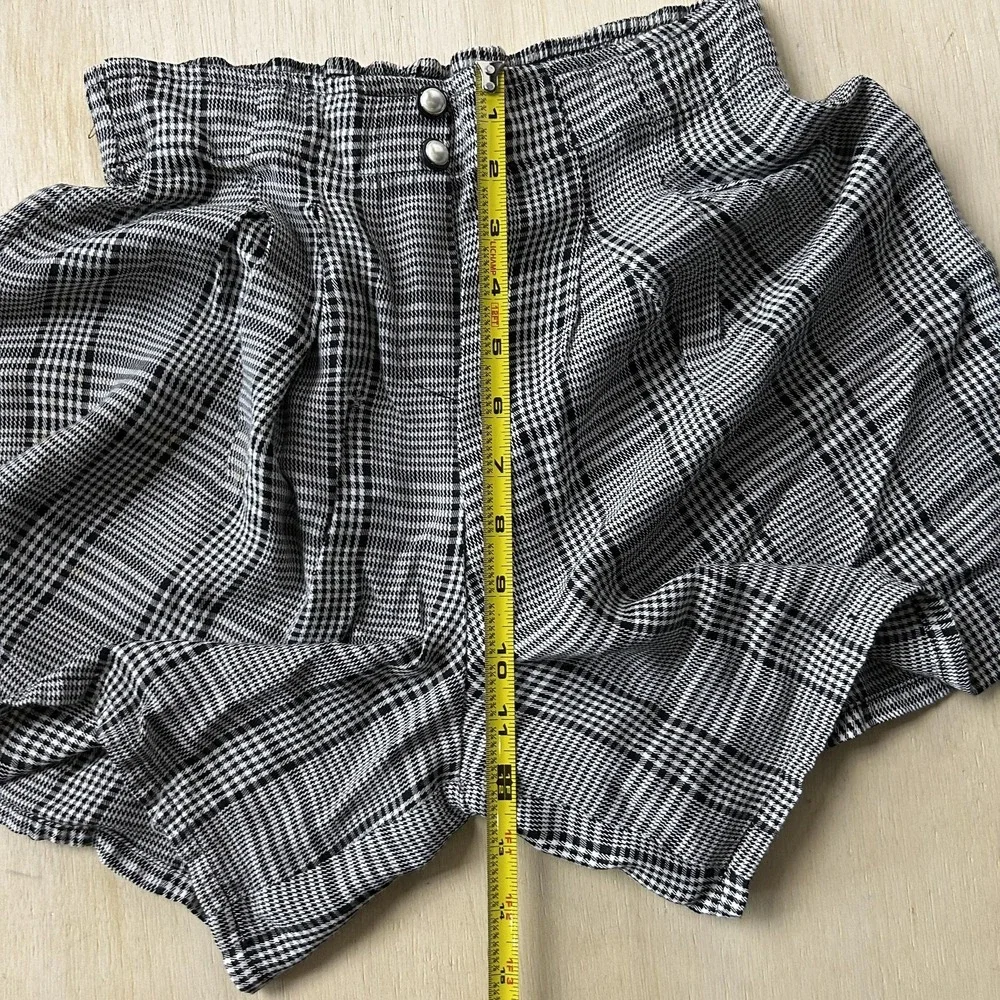 Vintage My Michelle Paperbag Shorts Womens M Black Houndstooth Twill Elastic